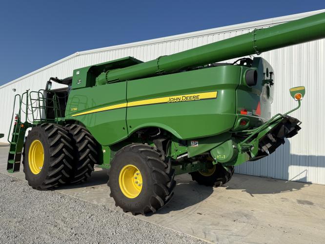 John Deere S780