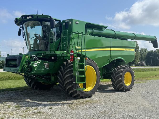 John Deere S790