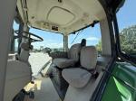 John Deere 8235R