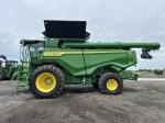 John Deere X9 1000