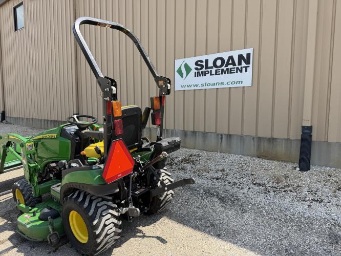 John Deere 1025R
