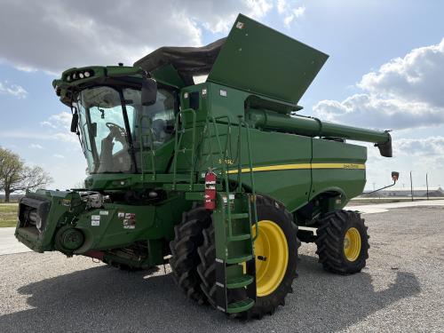 2024 John Deere S760