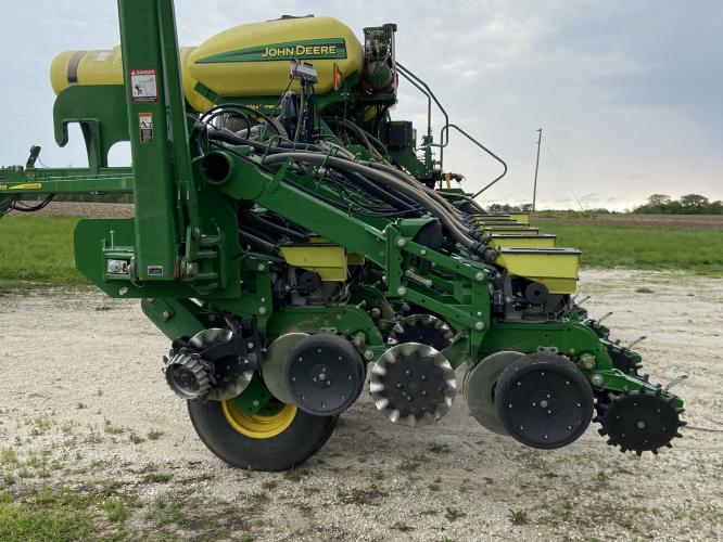 John Deere 1795