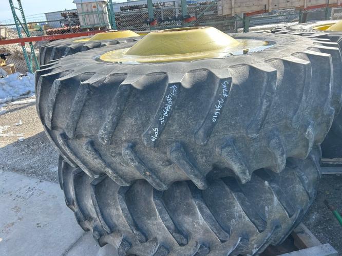 John Deere FS 520/85R42 combine dual set