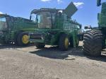 John Deere S670