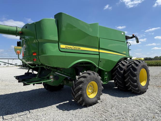 John Deere S780