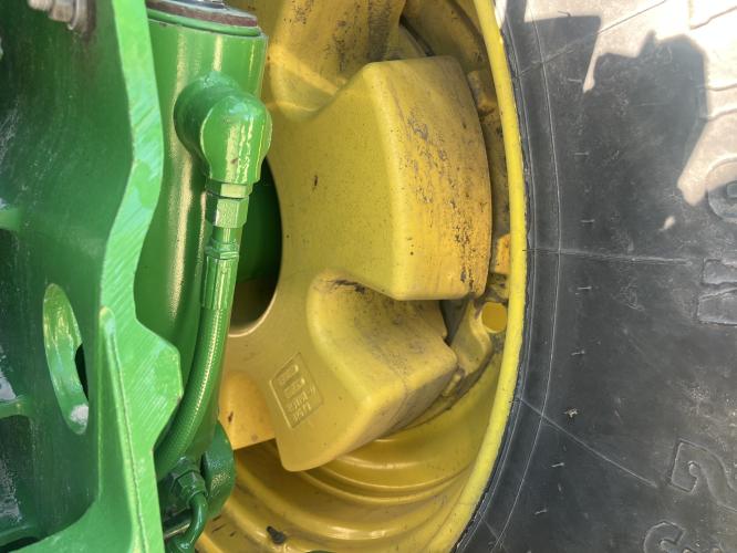 John Deere 8420