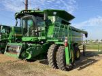John Deere S670