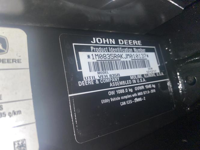 John Deere 835R