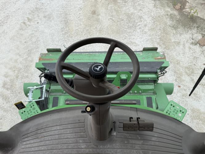 John Deere S780