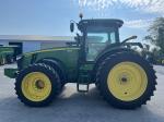 John Deere 8335R