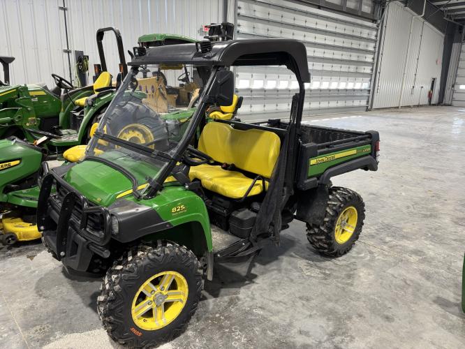 John Deere XUV 825i Power Steering