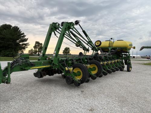 2011 John Deere 1770NT CCS