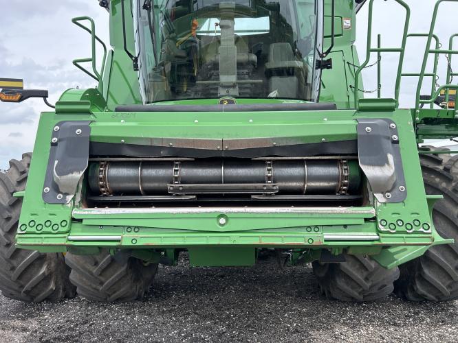 John Deere X9 1000