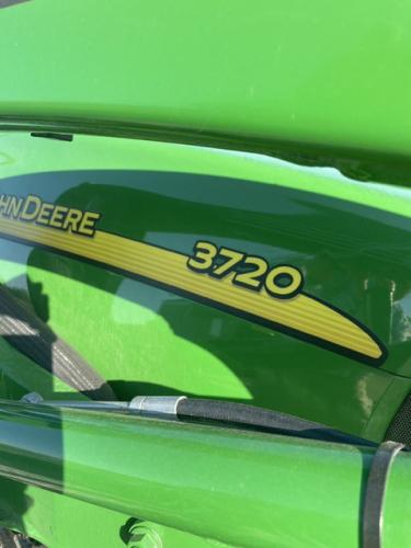 John Deere 3720