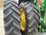 John Deere 8130