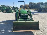 John Deere 3320