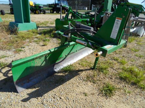 2015 Frontier RB2184H