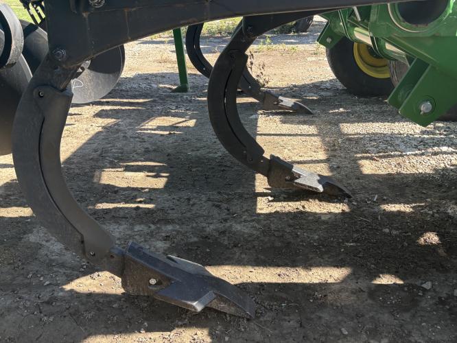 John Deere 2720