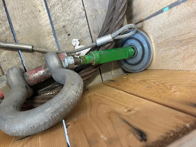 John Deere BXX10638 TOW CABLE ATTACHMENT