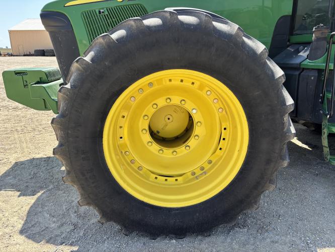 John Deere 8420