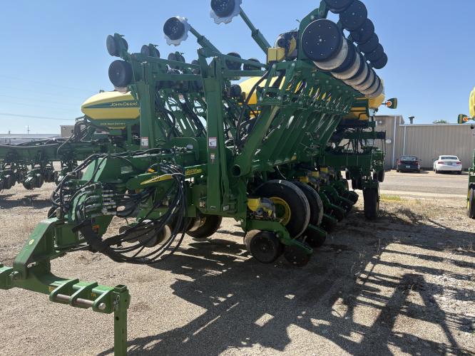 John Deere 1790