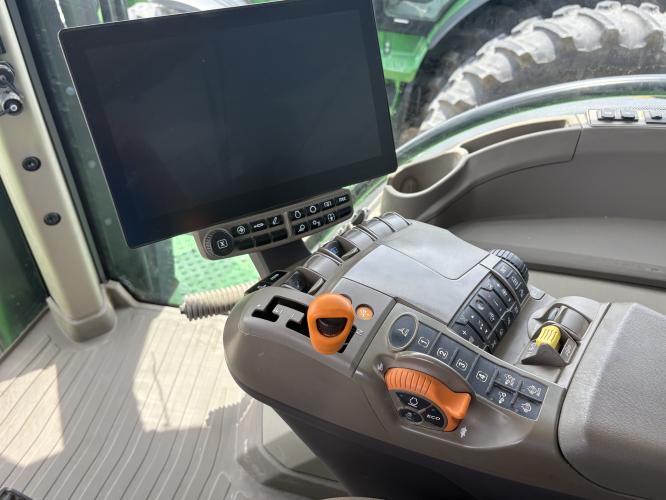 John Deere 8R 410