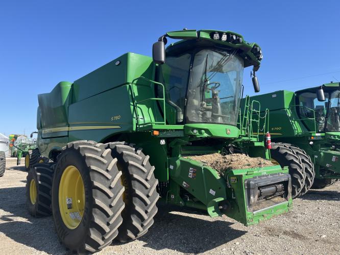 John Deere S780