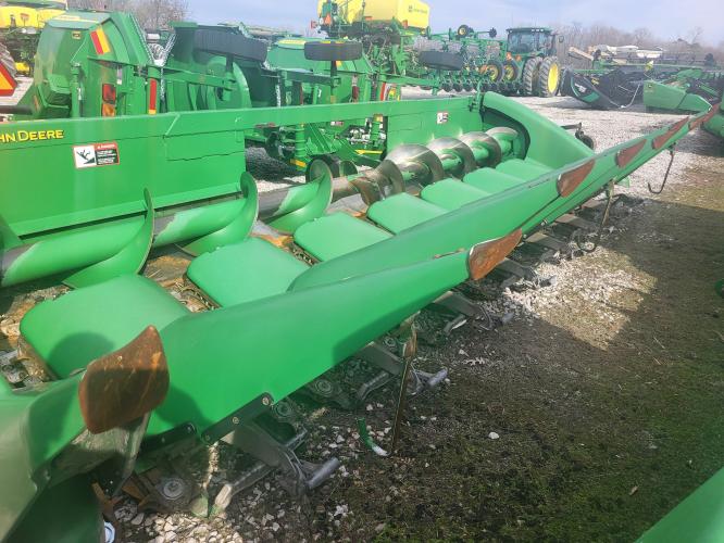 John Deere 608C