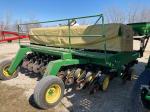 John Deere 750