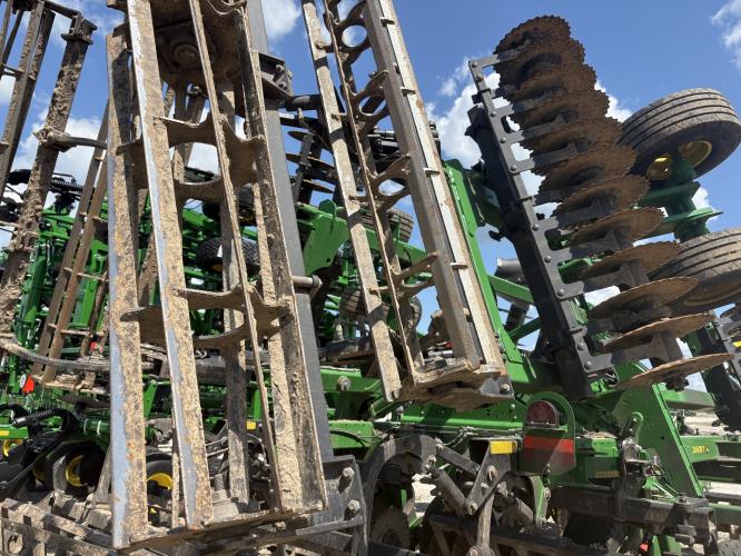John Deere 2660VT