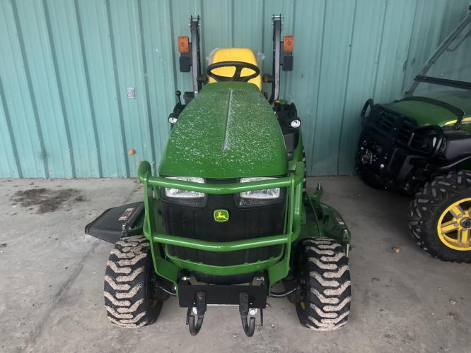 John Deere 1025R