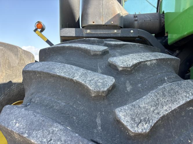 John Deere 9530