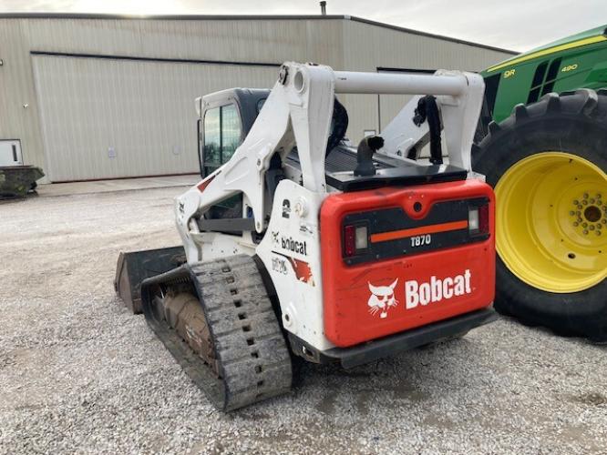 Bobcat T870
