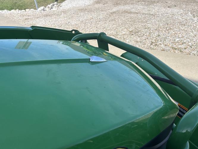 John Deere 1025R