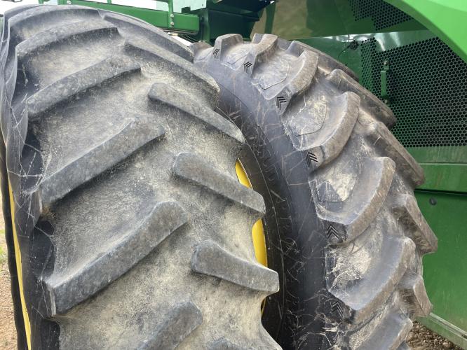 John Deere S680
