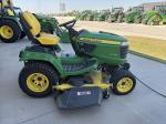 John Deere X758