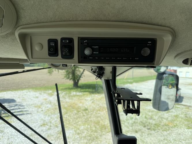 John Deere S780