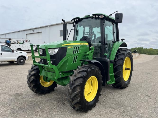 John Deere 6130M