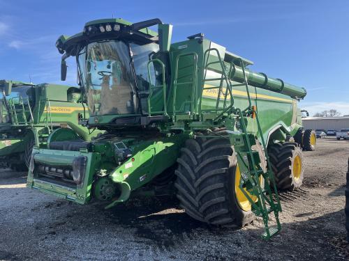 2023 John Deere X9 1100