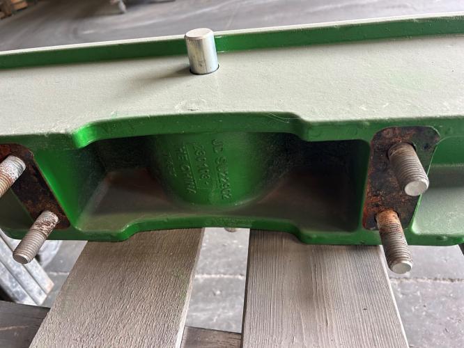 John Deere NEW SU22902 WEIGHT SUPPORT