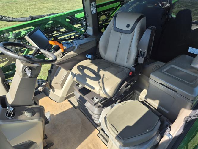 John Deere 612R