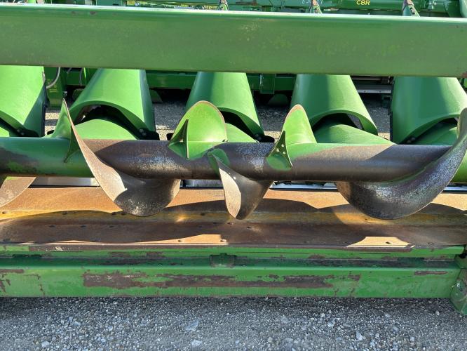 John Deere 608C