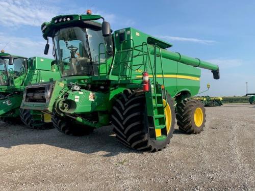 2019 John Deere S790