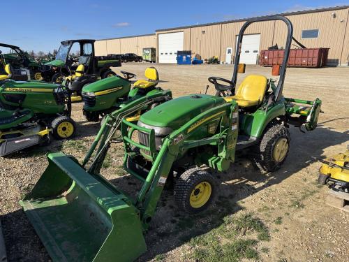 2006 John Deere 2305