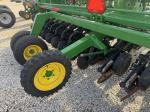 John Deere 1590