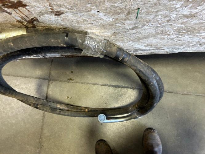 John Deere AH205919 hydro hose -