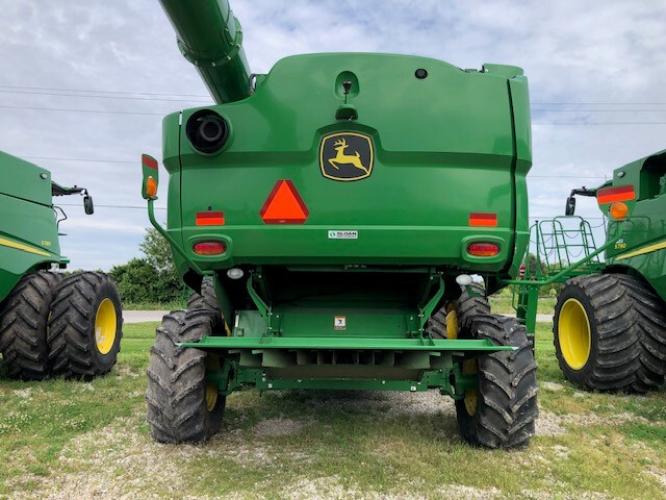 John Deere S770
