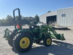 John Deere 3320