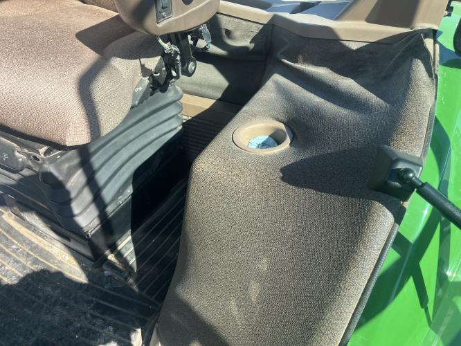 John Deere 8420